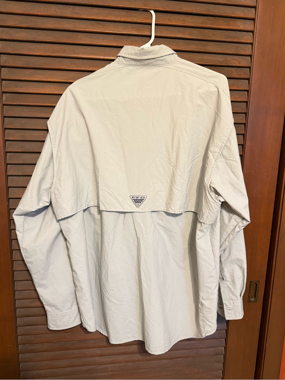 Columbia Light Gray Mesh-Lined Shirt with Navy Accent - Picture 2 of 5